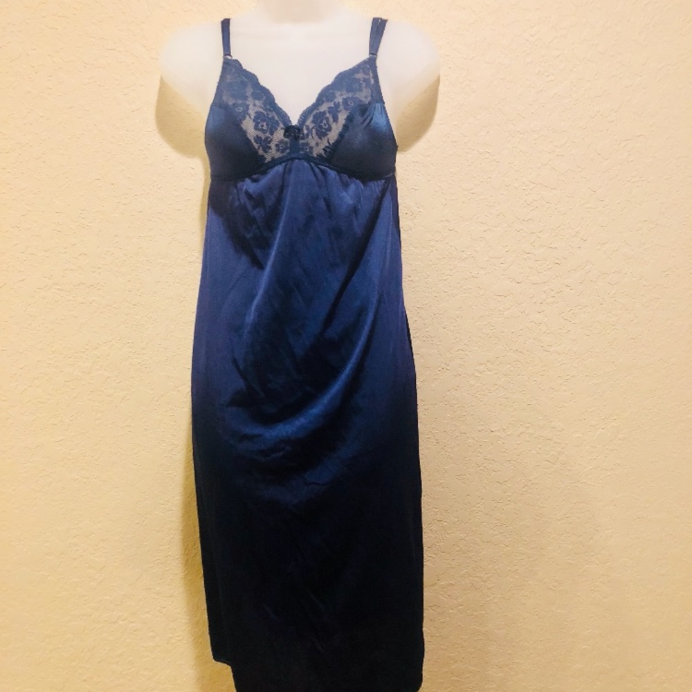 {Vintage} 60s vanity fair  blue lace slip/chemise